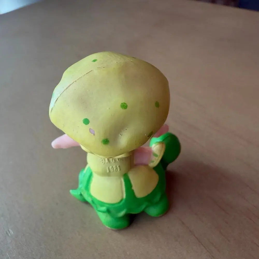 vintage 1980s Strawberry Shortcake Apple Dumplin & Tea Time Turtle PVC figurine